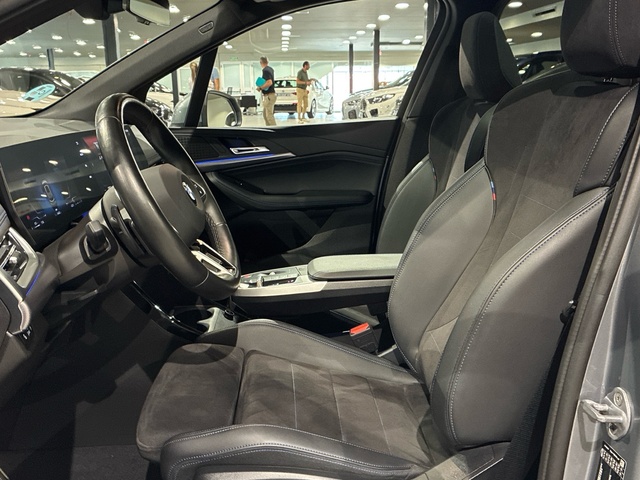BMW Serie 2 218i Active Tourer color Gris. Año 2024. 100KW(136CV). Gasolina. En concesionario BMW Marcos Automoción de Valencia