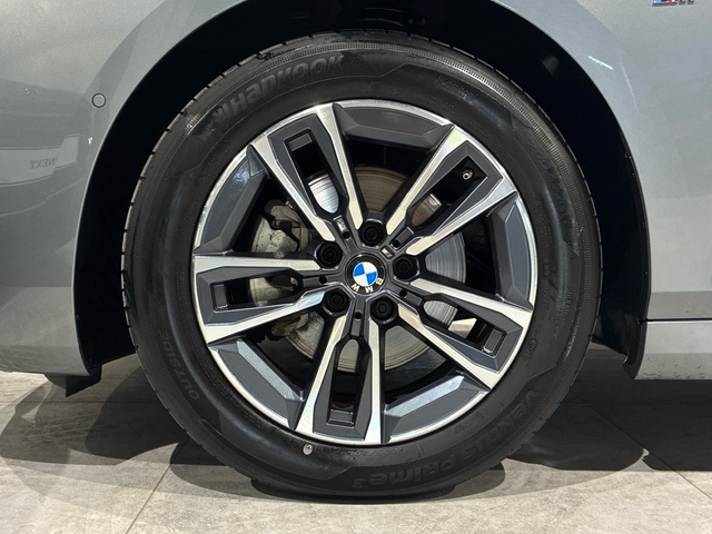 BMW Serie 2 218i Active Tourer color Gris. Año 2024. 100KW(136CV). Gasolina. En concesionario BMW Marcos Automoción de Valencia