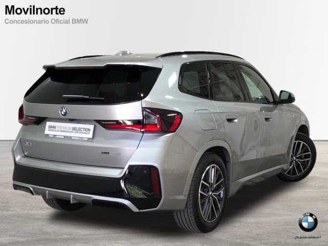 BMW X1 sDrive20d color Gris Plata. Año 2024. 120KW(163CV). Diésel. En concesionario Movilnorte El Plantio de Madrid