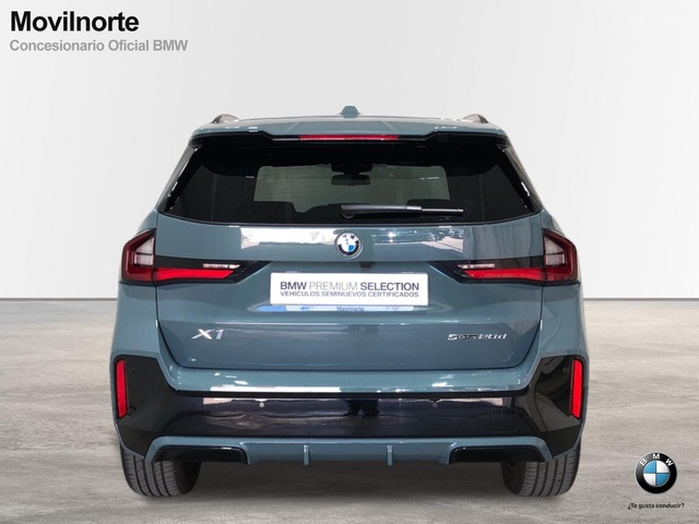 BMW X1 sDrive20d color Verde. Año 2024. 120KW(163CV). Diésel. En concesionario Movilnorte El Plantio de Madrid