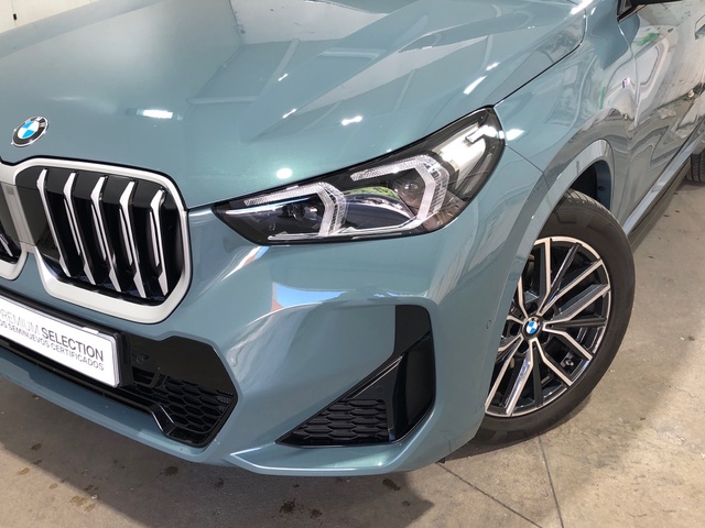 BMW X1 sDrive20d color Verde. Año 2024. 120KW(163CV). Diésel. En concesionario Movilnorte El Plantio de Madrid