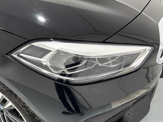 BMW Serie 1 118i color Negro. Año 2021. 103KW(140CV). Gasolina. En concesionario Auto Premier, S.A. - MADRID de Madrid