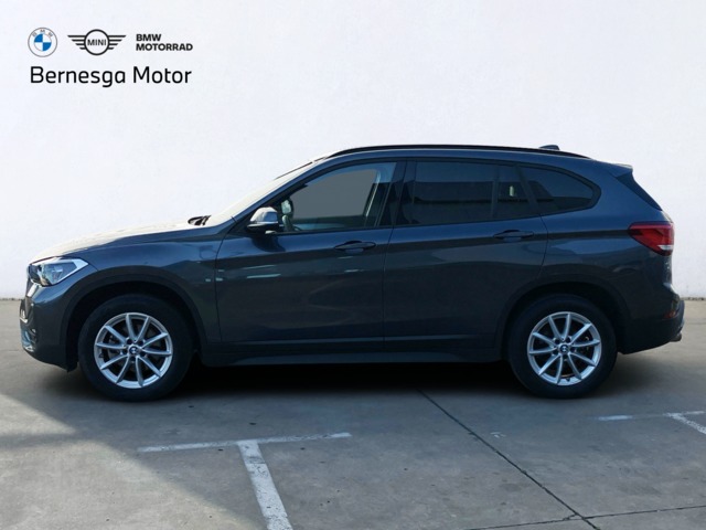 BMW X1 sDrive18d color Gris. Año 2022. 110KW(150CV). Diésel. En concesionario Bernesga Motor León (Bmw y Mini) de León