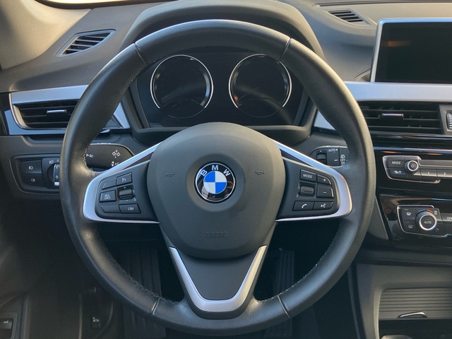 BMW X1 sDrive18d color Gris. Año 2022. 110KW(150CV). Diésel. En concesionario Bernesga Motor León (Bmw y Mini) de León
