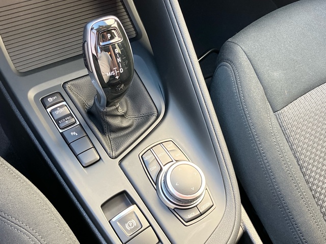 BMW X1 sDrive18d color Gris. Año 2022. 110KW(150CV). Diésel. En concesionario Bernesga Motor León (Bmw y Mini) de León