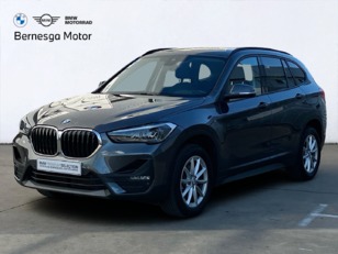 Fotos de BMW X1 sDrive18d color Gris. Año 2022. 110KW(150CV). Diésel. En concesionario Bernesga Motor León (Bmw y Mini) de León