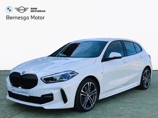 Fotos de BMW Serie 1 118d color Blanco. Año 2021. 110KW(150CV). Diésel. En concesionario Bernesga Motor León (Bmw y Mini) de León