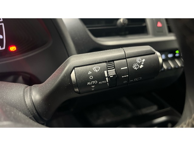 Lexus UX 250h Premium 135 kW (184 CV)