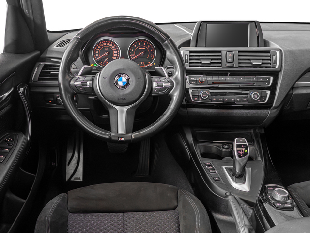 BMW Serie 1 M140i color Gris. Año 2017. 250KW(340CV). Gasolina. En concesionario Caetano Cuzco, Alcalá de Madrid