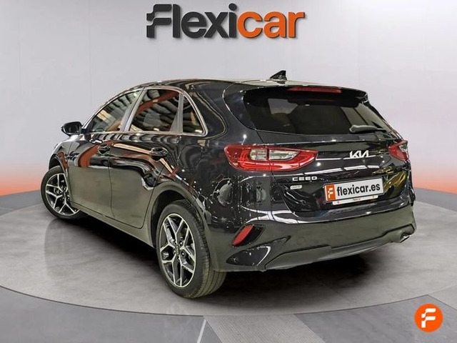 Foto 5 Kia Ceed 1.0 MHEV Tech DCT 88 kW (120 CV)