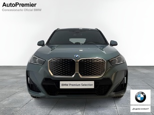 Fotos de BMW iX1 xDrive30 color Verde. Año 2025. 230KW(313CV). Eléctrico. En concesionario Auto Premier, S.A. - MADRID de Madrid