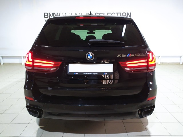BMW X5 M50d color Negro. Año 2014. 280KW(381CV). Diésel. En concesionario Hispamovil Elche de Alicante