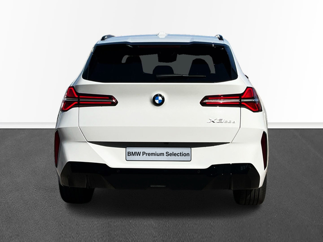 BMW X3 xDrive20d color Blanco. Año 2024. 145KW(197CV). Diésel. En concesionario CARTAGENA PREMIUM S.L. de Murcia