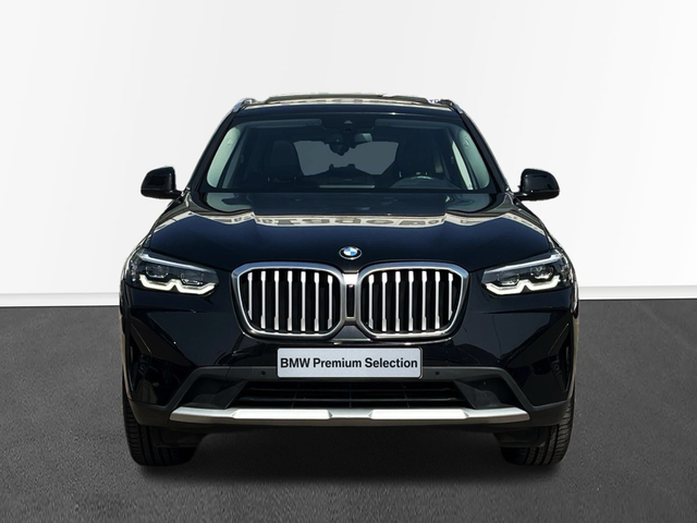 BMW X3 xDrive20d color Negro. Año 2022. 140KW(190CV). Diésel. En concesionario CARTAGENA PREMIUM S.L. de Murcia