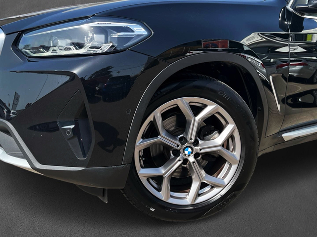 BMW X3 xDrive20d color Negro. Año 2022. 140KW(190CV). Diésel. En concesionario CARTAGENA PREMIUM S.L. de Murcia