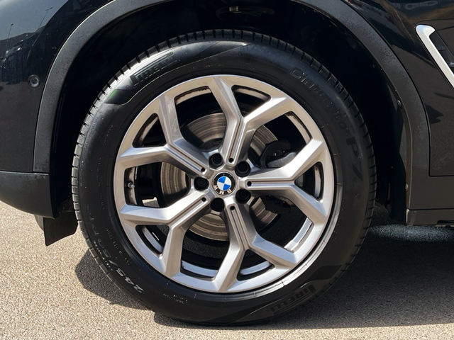 BMW X3 xDrive20d color Negro. Año 2022. 140KW(190CV). Diésel. En concesionario CARTAGENA PREMIUM S.L. de Murcia