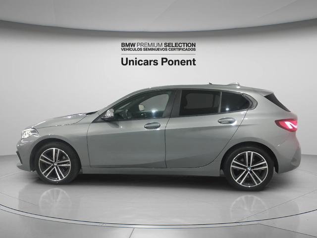 BMW Serie 1 118d color Gris. Año 2022. 110KW(150CV). Diésel. En concesionario Unicars Ponent de Lleida