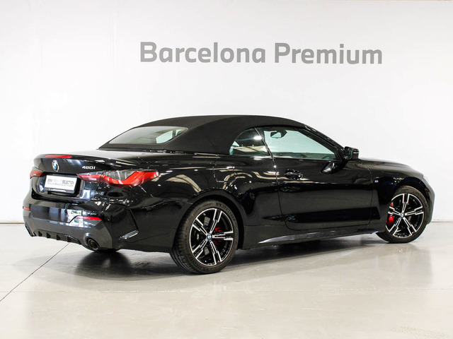 BMW Serie 4 420i Cabrio color Negro. Año 2024. 135KW(184CV). Gasolina. En concesionario Barcelona Premium -- GRAN VIA de Barcelona