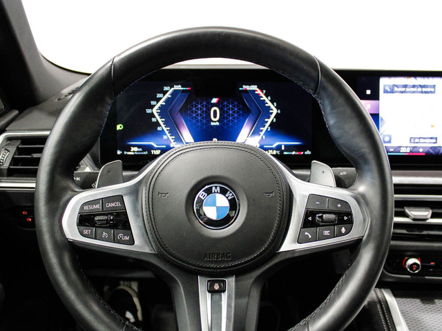 BMW Serie 4 420i Cabrio color Negro. Año 2024. 135KW(184CV). Gasolina. En concesionario Barcelona Premium -- GRAN VIA de Barcelona