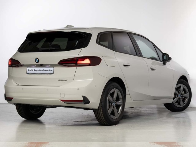 BMW Serie 2 218d Active Tourer color Blanco. Año 2025. 110KW(150CV). Diésel. En concesionario Oliva Motor Girona de Girona