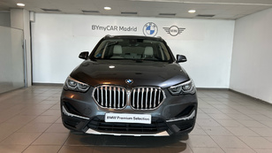Fotos de BMW X1 xDrive25e color Gris. Año 2021. 162KW(220CV). Híbrido Electro/Gasolina. En concesionario BYmyCAR Madrid - Alcalá de Madrid