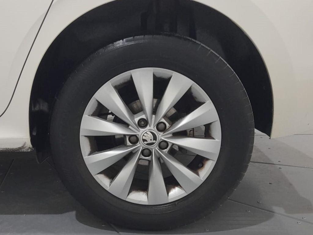 1.0 TSI Ambition DSG 85 kW (115 CV)