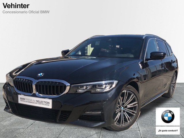 BMW Serie 3 320d Touring color Negro. Año 2021. 140KW(190CV). Diésel. En concesionario Vehinter Alcorcón de Madrid