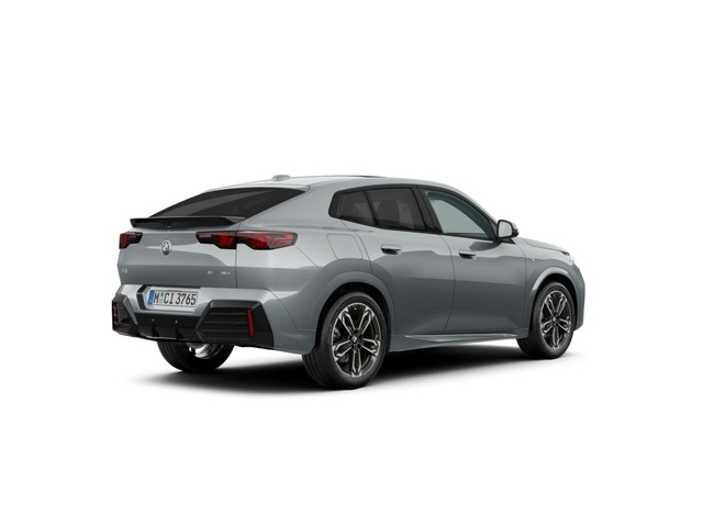 BMW X2 sDrive18d color Gris. Año 2024. 110KW(150CV). Diésel. En concesionario Móvil Begar Alicante de Alicante