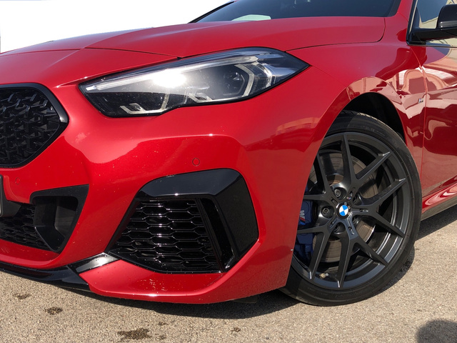 BMW Serie 2 M235i Gran Coupe color Rojo. Año 2021. 225KW(306CV). Gasolina. En concesionario Momentum S.A. de Madrid