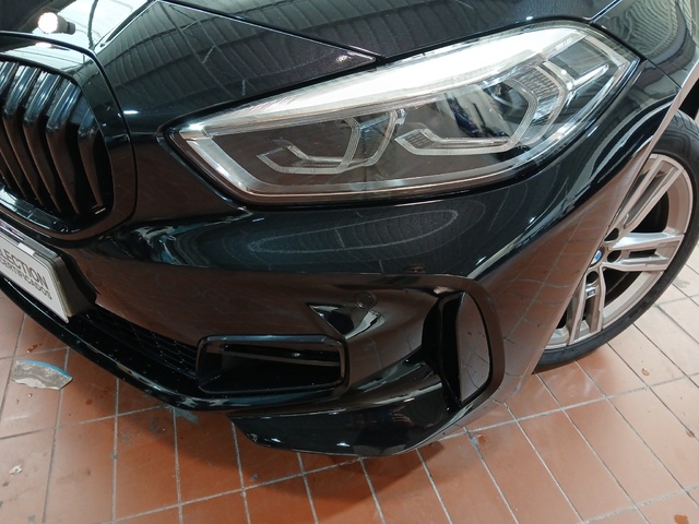 BMW Serie 1 118d color Negro. Año 2024. 110KW(150CV). Diésel. En concesionario GANDIA Automoviles Fersan, S.A. de Valencia