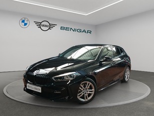 Fotos de BMW Serie 1 118d color Negro. Año 2024. 110KW(150CV). Diésel. En concesionario GANDIA Automoviles Fersan, S.A. de Valencia
