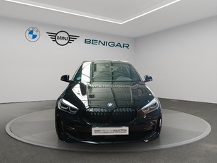 Fotos de BMW Serie 1 118d color Negro. Año 2024. 110KW(150CV). Diésel. En concesionario GANDIA Automoviles Fersan, S.A. de Valencia