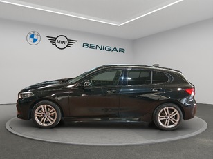 Fotos de BMW Serie 1 118d color Negro. Año 2024. 110KW(150CV). Diésel. En concesionario GANDIA Automoviles Fersan, S.A. de Valencia