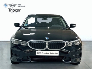 Fotos de BMW Serie 3 318d color Negro. Año 2021. 110KW(150CV). Diésel. En concesionario Triocar Gijón (Bmw y Mini) de Asturias