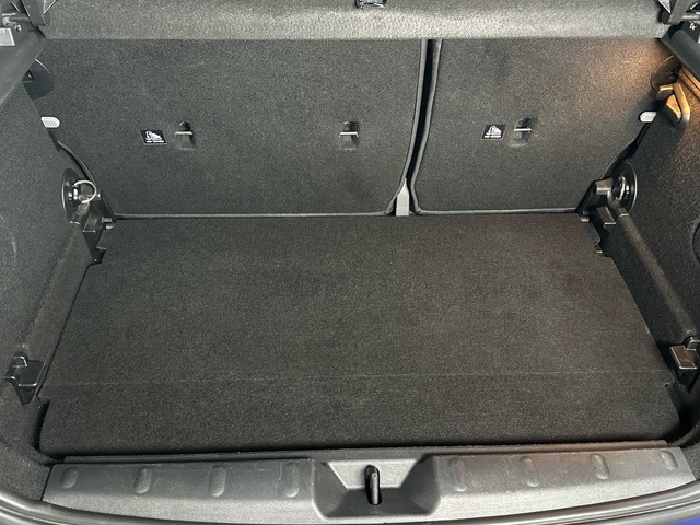 fotoG 18 del MINI MINI 5 Puertas Cooper 100 kW (136 CV) 136cv Gasolina del 2020 en Asturias