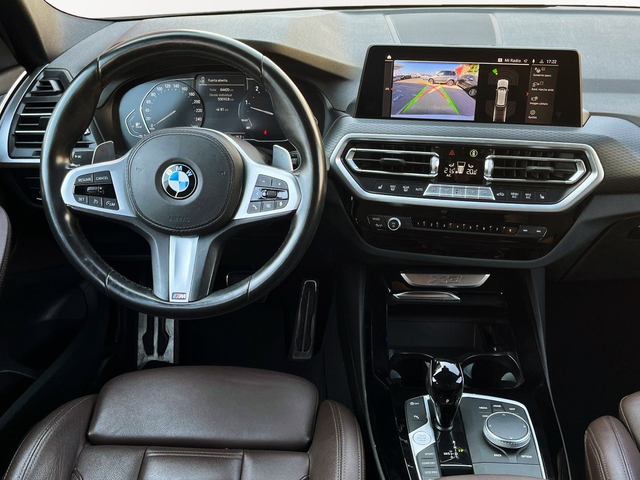 BMW X3 xDrive20d color Blanco. Año 2022. 140KW(190CV). Diésel. En concesionario CARTAGENA PREMIUM S.L. de Murcia
