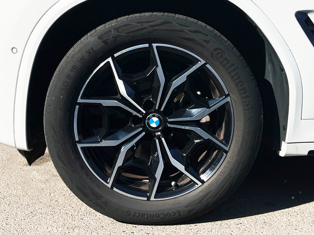 BMW X3 xDrive20d color Blanco. Año 2022. 140KW(190CV). Diésel. En concesionario CARTAGENA PREMIUM S.L. de Murcia