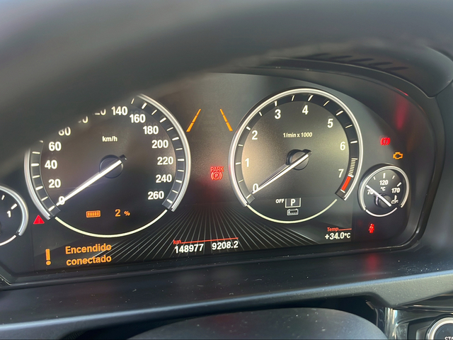 BMW X5 xDrive40e color Gris Plata. Año 2016. 230KW(313CV). Híbrido Electro/Gasolina. En concesionario Ilbira Motor | Granada de Granada