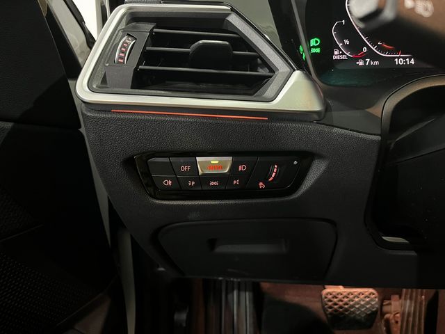 BMW Serie 3 320d Touring color Blanco. Año 2020. 140KW(190CV). Diésel. En concesionario Unicars Ponent de Lleida