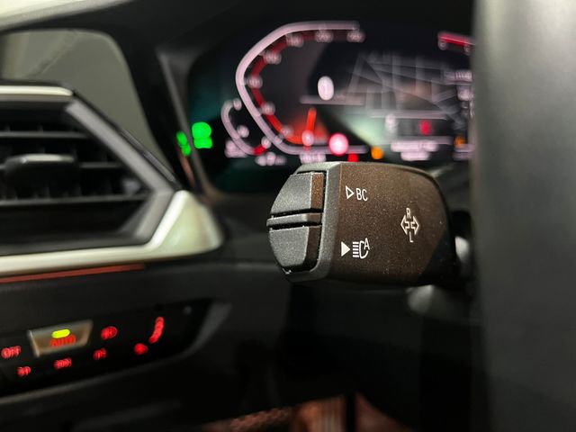 BMW Serie 3 320d Touring color Blanco. Año 2020. 140KW(190CV). Diésel. En concesionario Unicars Ponent de Lleida
