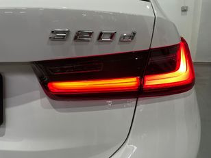 BMW Serie 3 320d Touring color Blanco. Año 2020. 140KW(190CV). Diésel. En concesionario Unicars Ponent de Lleida