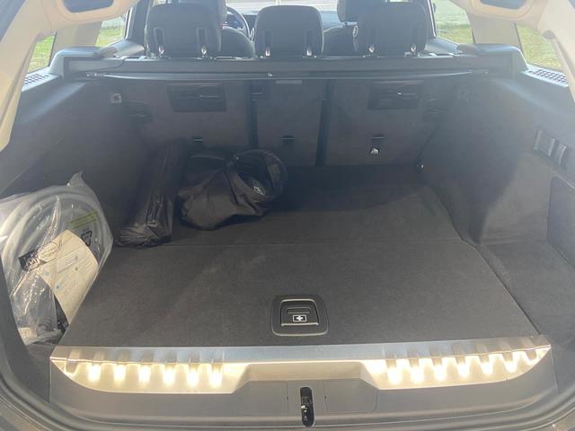 BMW Serie 3 330e Touring color Gris. Año 2025. 215KW(292CV). Híbrido Electro/Gasolina. En concesionario BYmyCAR Madrid - Algete de Madrid