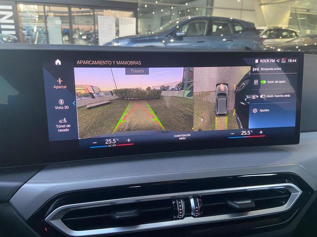 BMW Serie 3 330e Touring color Gris. Año 2025. 215KW(292CV). Híbrido Electro/Gasolina. En concesionario BYmyCAR Madrid - Algete de Madrid