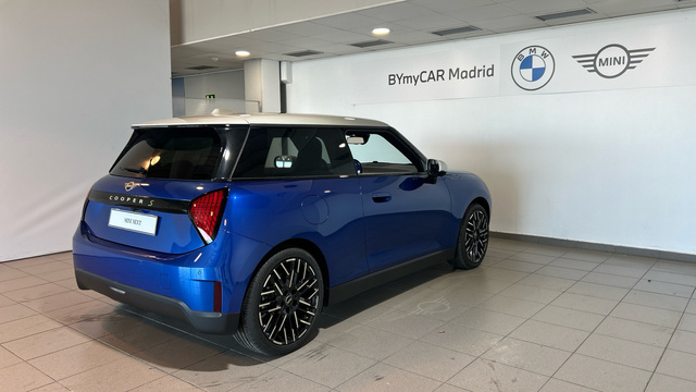 fotoG 3 del MINI MINI 3 Puertas Cooper SE 160 kW (218 CV) 218cv Eléctrico del 2025 en Madrid