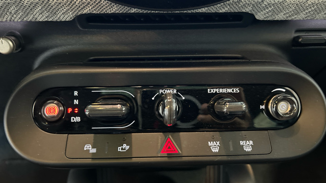 fotoG 13 del MINI MINI 3 Puertas Cooper SE 160 kW (218 CV) 218cv Eléctrico del 2025 en Madrid