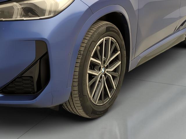 BMW X1 sDrive20i color Azul. Año 2024. 125KW(170CV). Gasolina. En concesionario Automotor Premium Velázquez - Málaga de Málaga