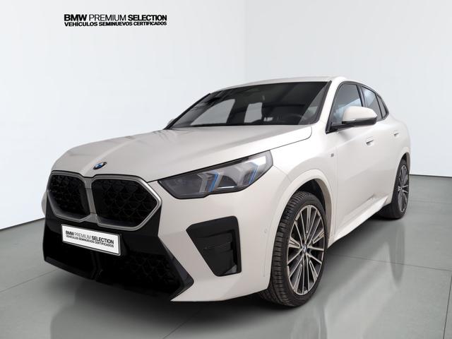 BMW X2 sDrive20i color Blanco. Año 2024. 125KW(170CV). Gasolina. En concesionario Automotor Premium Marbella - Málaga de Málaga