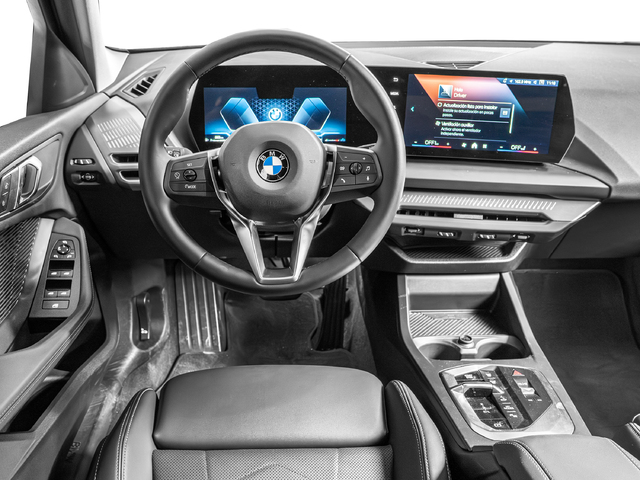 BMW Serie 1 120d color Gris. Año 2024. 120KW(163CV). Diésel. En concesionario Caetano Cuzco Raimundo Fernandez Villaverde, 45 de Madrid
