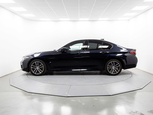 Fotos de BMW Serie 5 520d color Negro. Año 2021. 140KW(190CV). Diésel. En concesionario Móvil Begar Alicante de Alicante