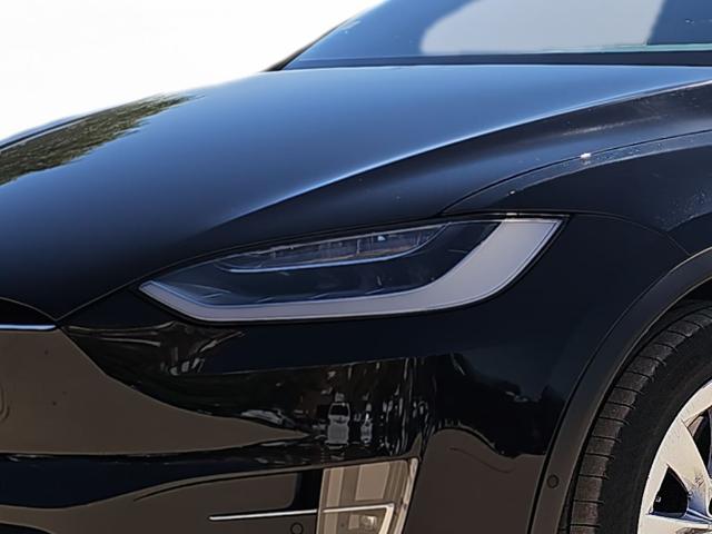 Tesla Model X Gran Autonomía 4WD 413 kW (562 CV)
